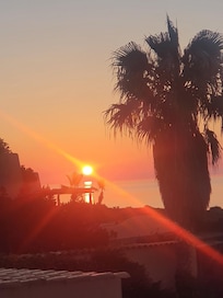 Amanecer desde la terraza de Casa Ibiscus