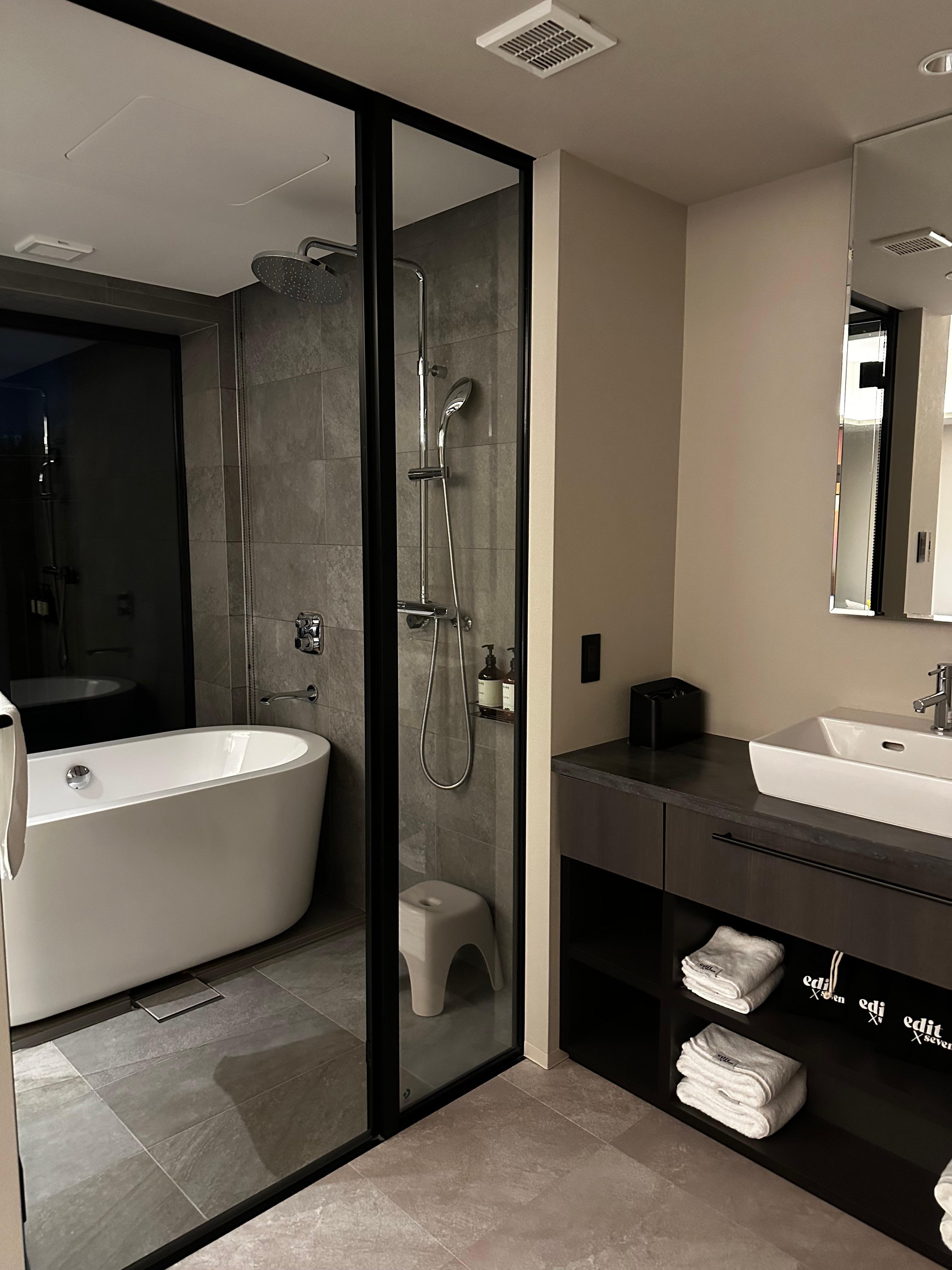 大浴缸，乾淨舒服！