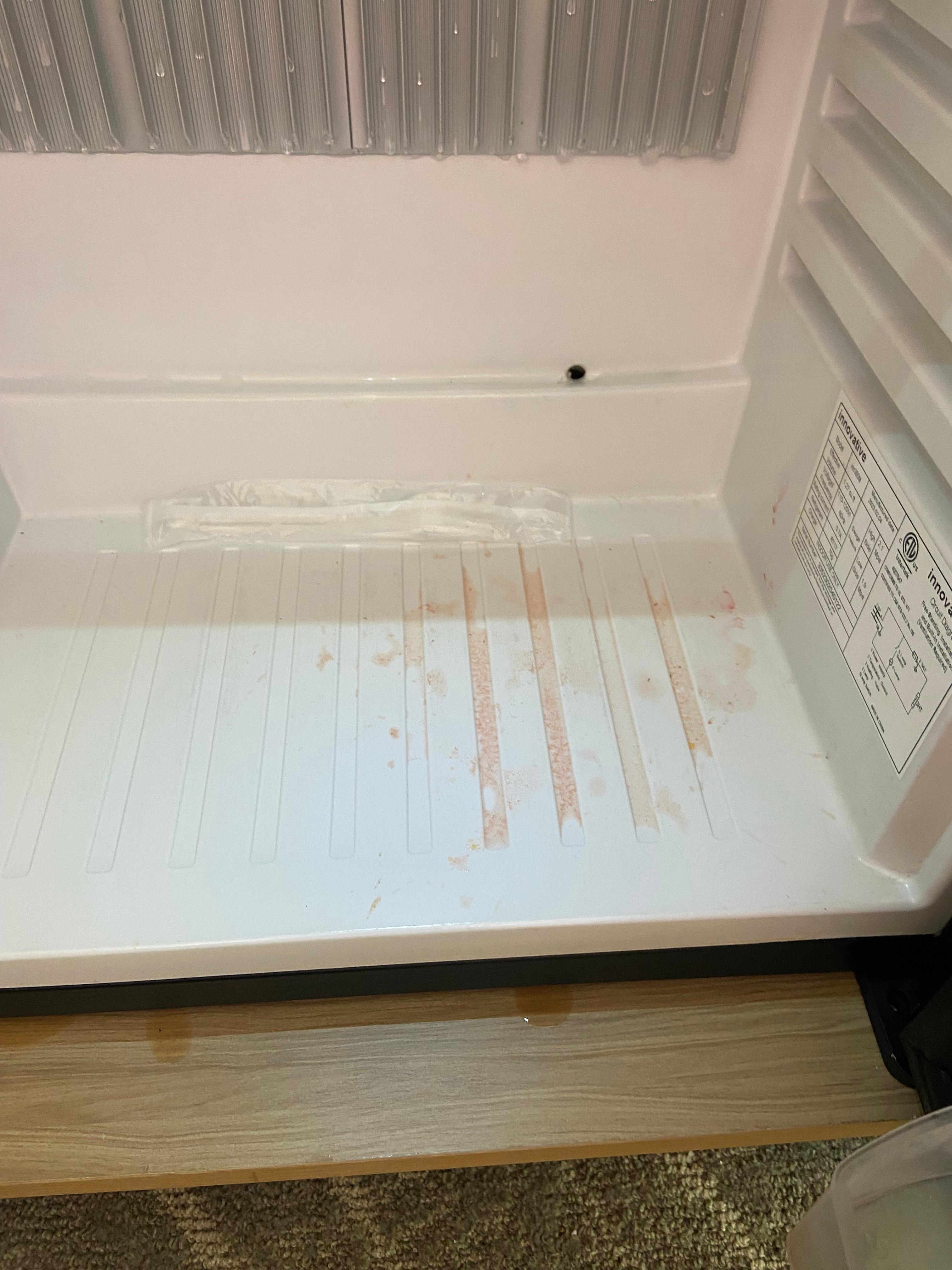 Refrigerator dirty