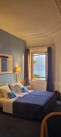 Chambre avec vu sur le lac.