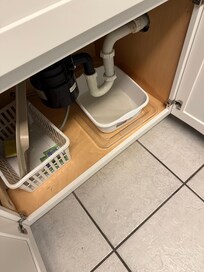 Leaky sink