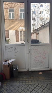 La entrada del edificio