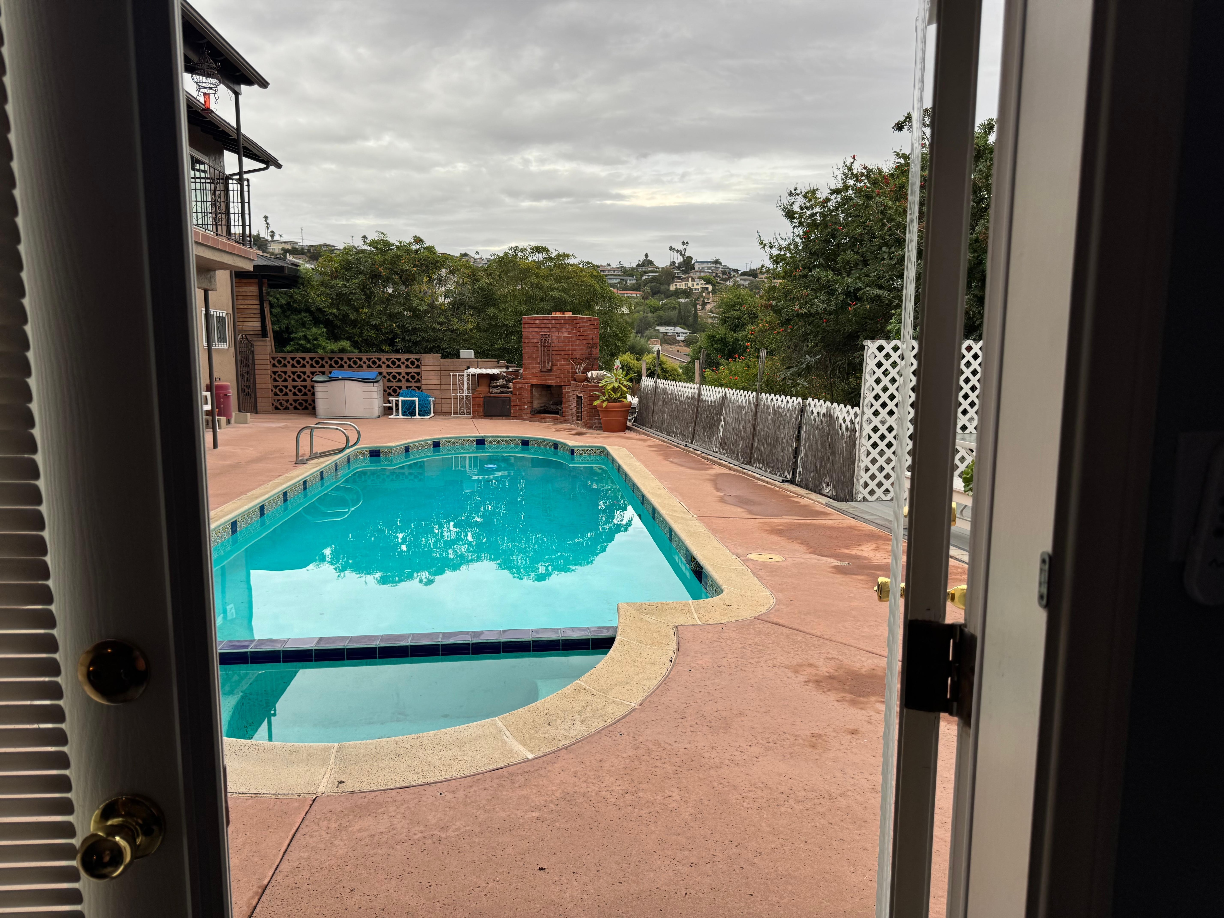 nice pool. it is solar heated so be aware if it’s been cloudy, the pool is cold. 