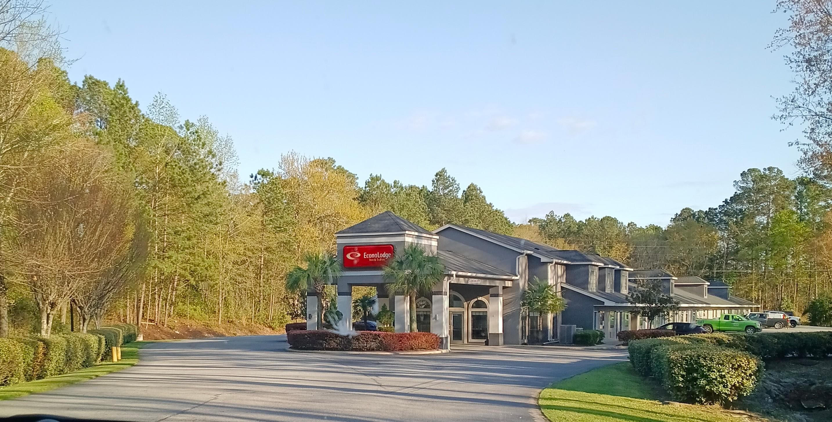 Lugar muy hermoso y el ruido no se siente en verdad la pase muy bien