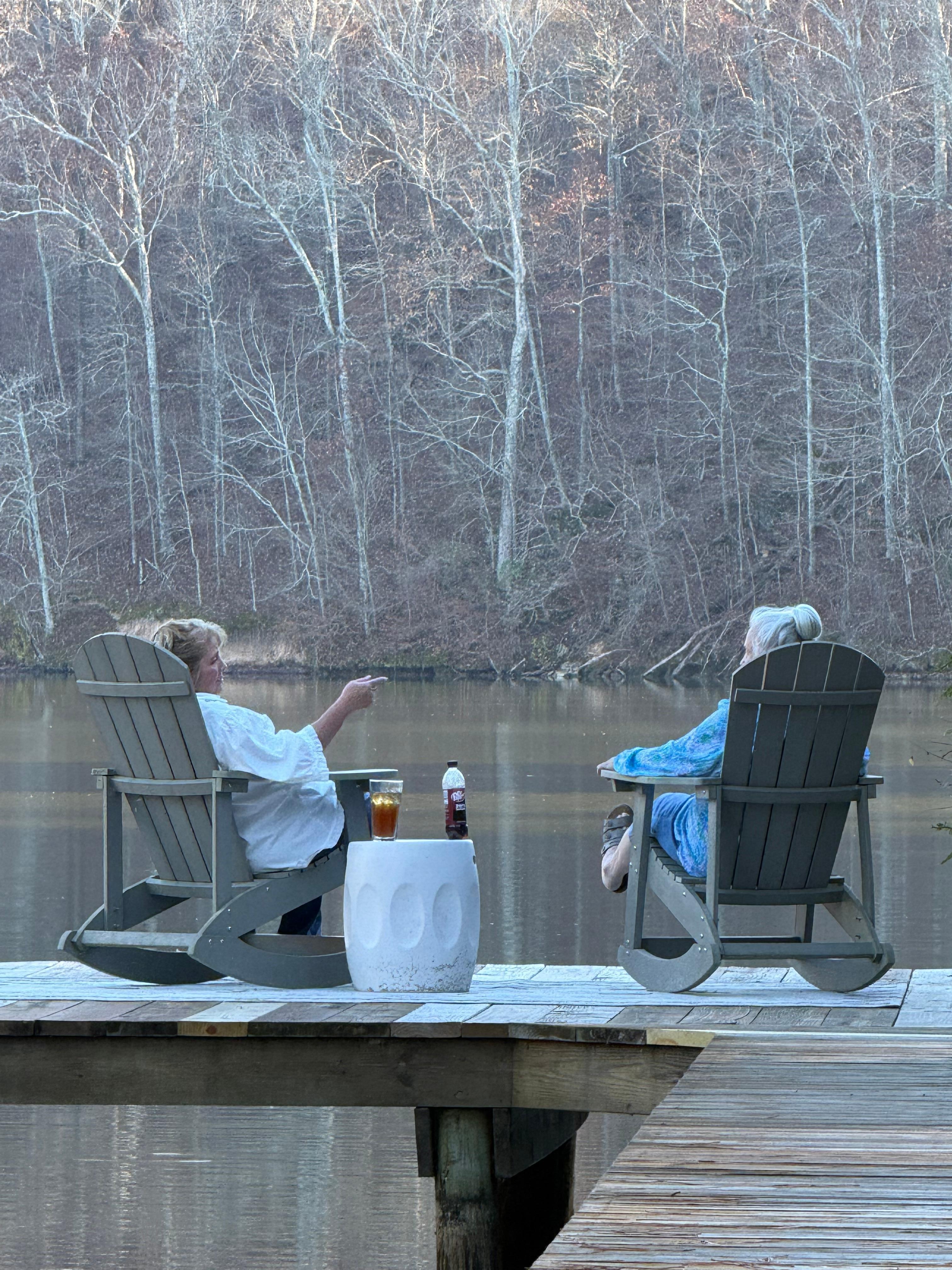 Dock was an amazing place to relax and enjoy the Lake view. 