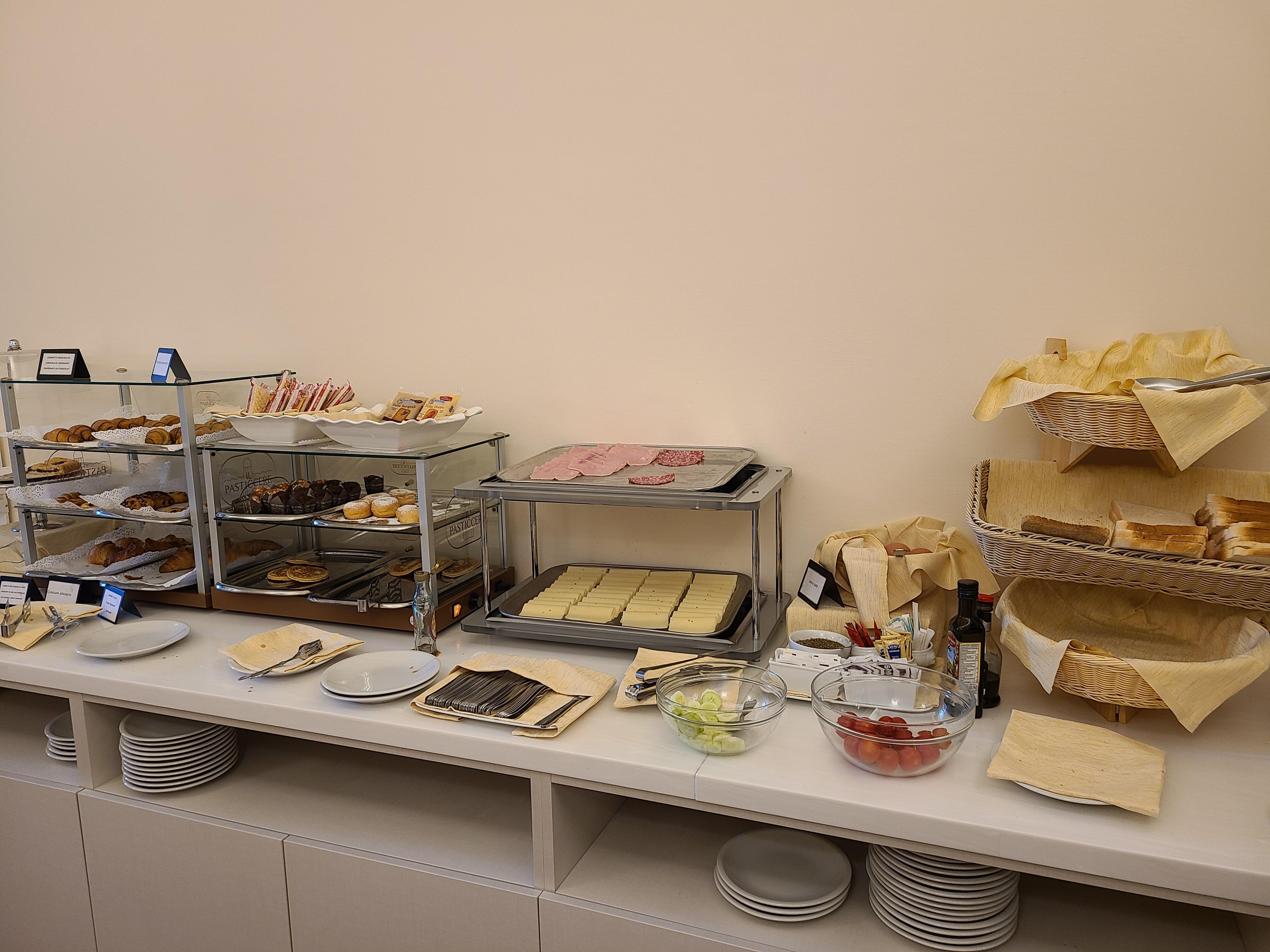 Breakfast buffet
