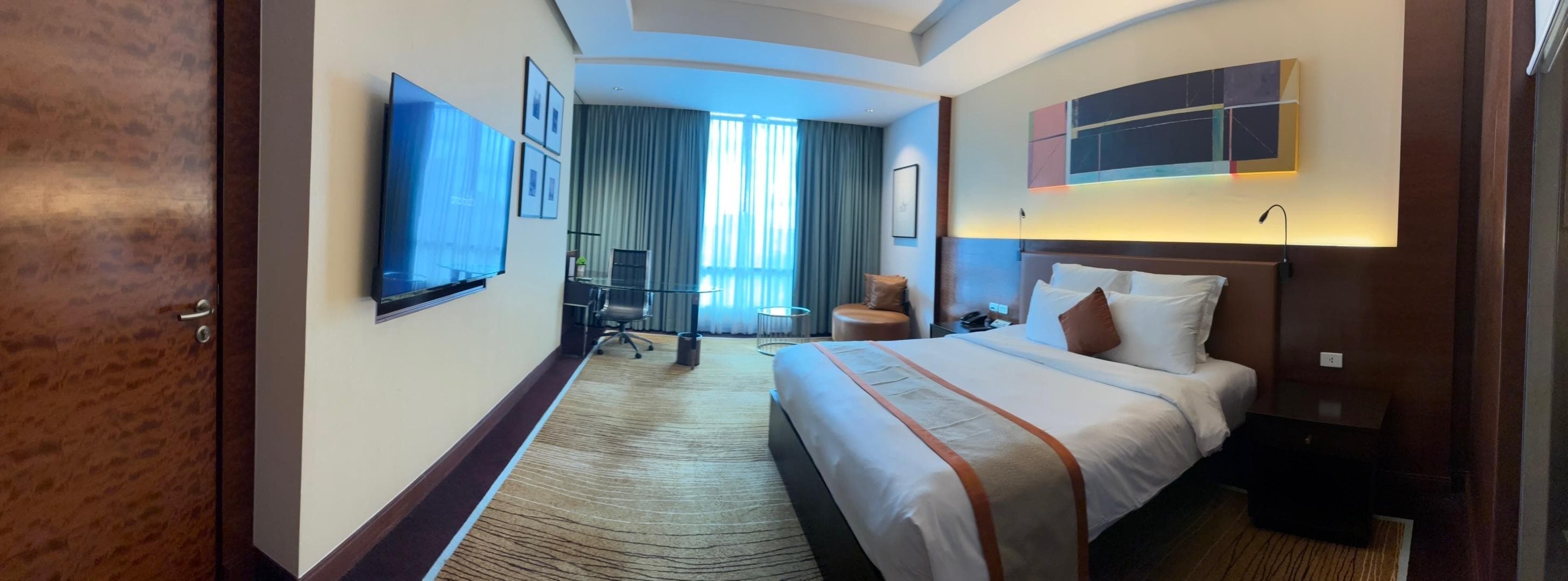 窓からは、公園が望める