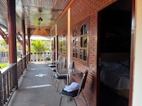 Upstairs verander / walkway