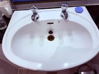 sink drain plug will not reach drain