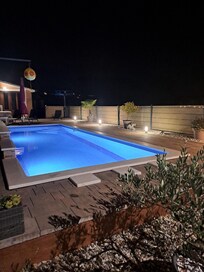 POOL am Abend