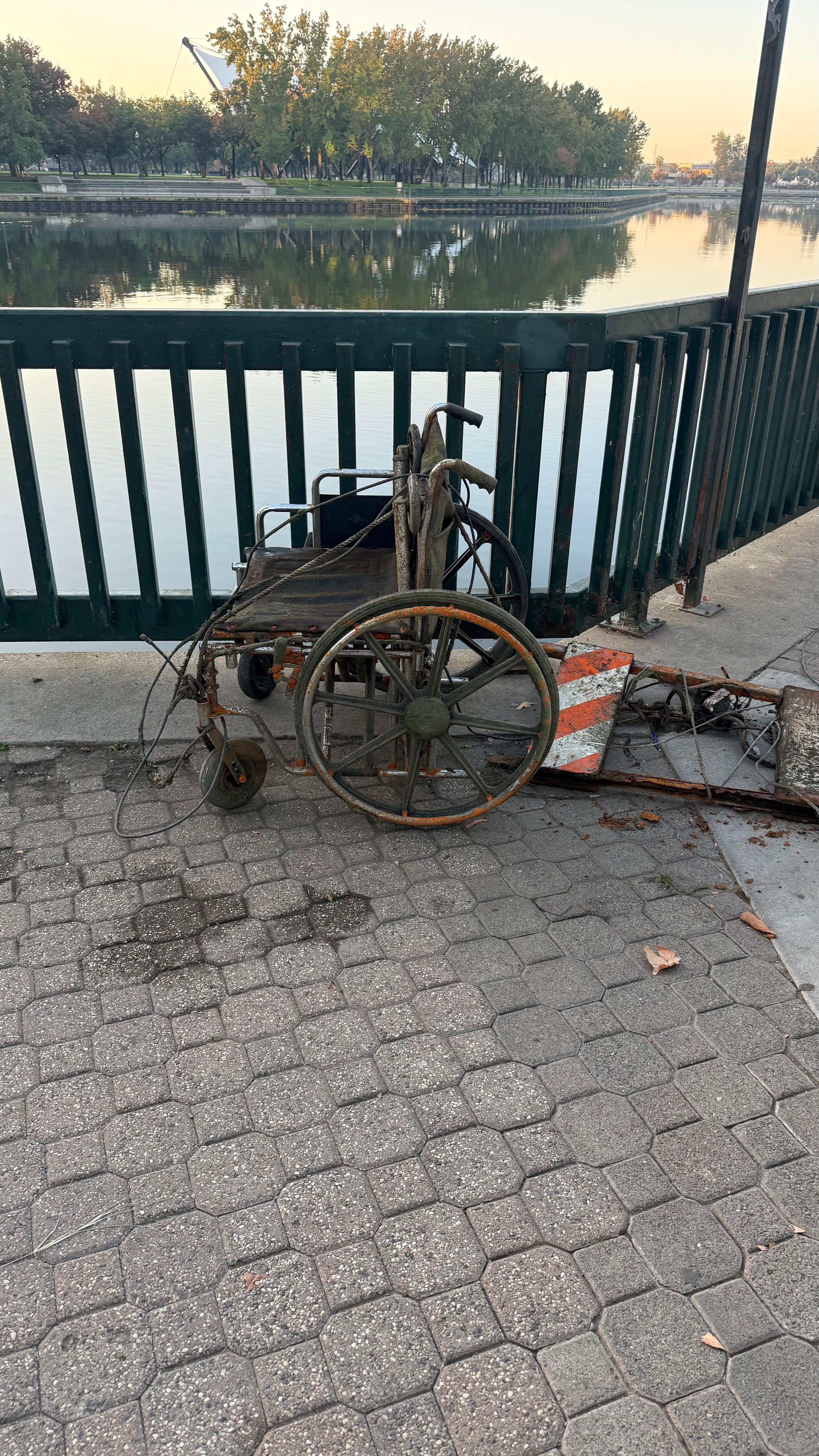 Lots of homeless living around the lake