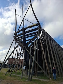 Visite du bateau le Jean Bart en construction à Gravelines. Possibilité de Visite guidée, brasserie