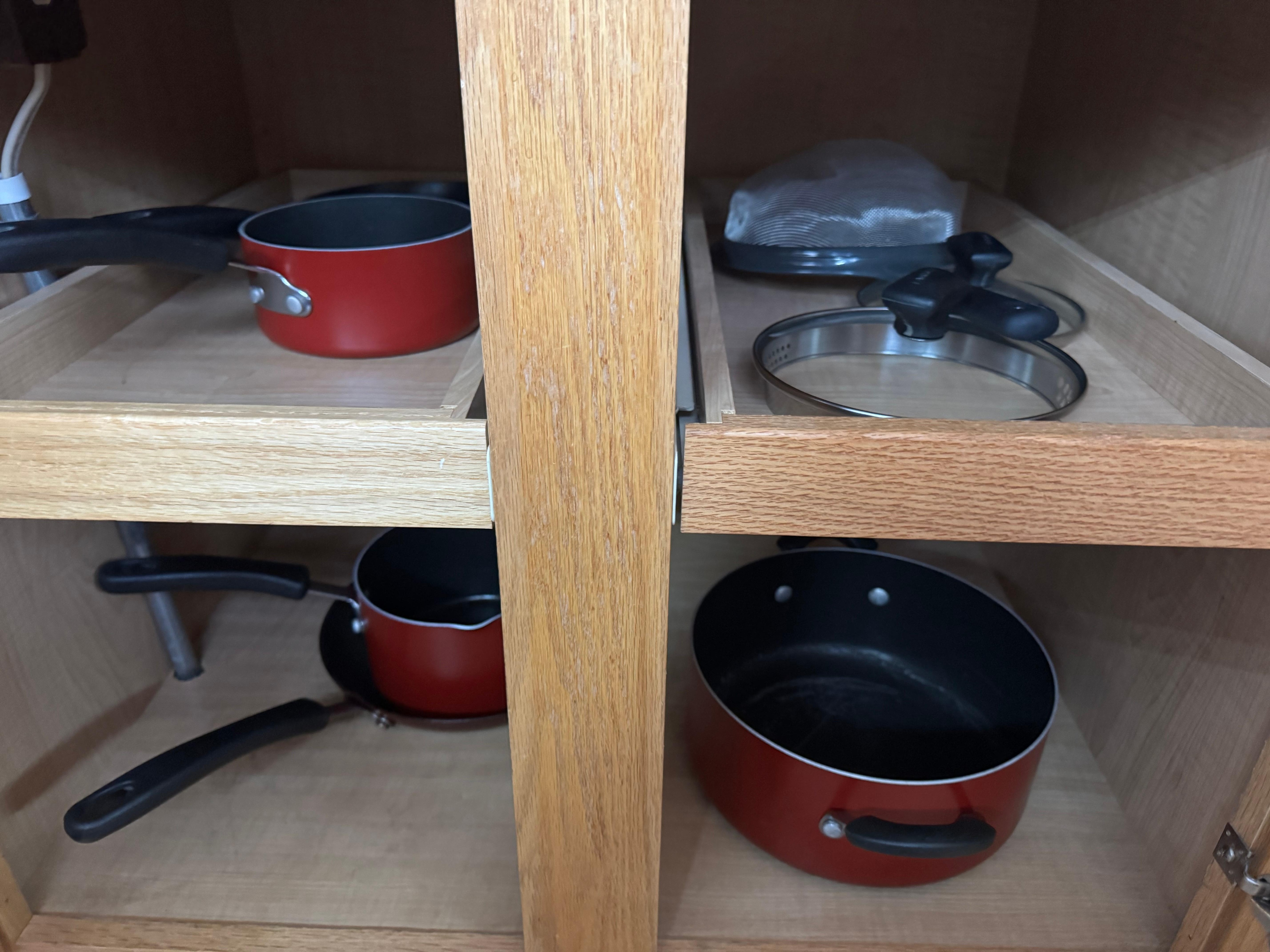 These are the only pots and pans 