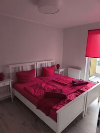 Schlafzimmer 2