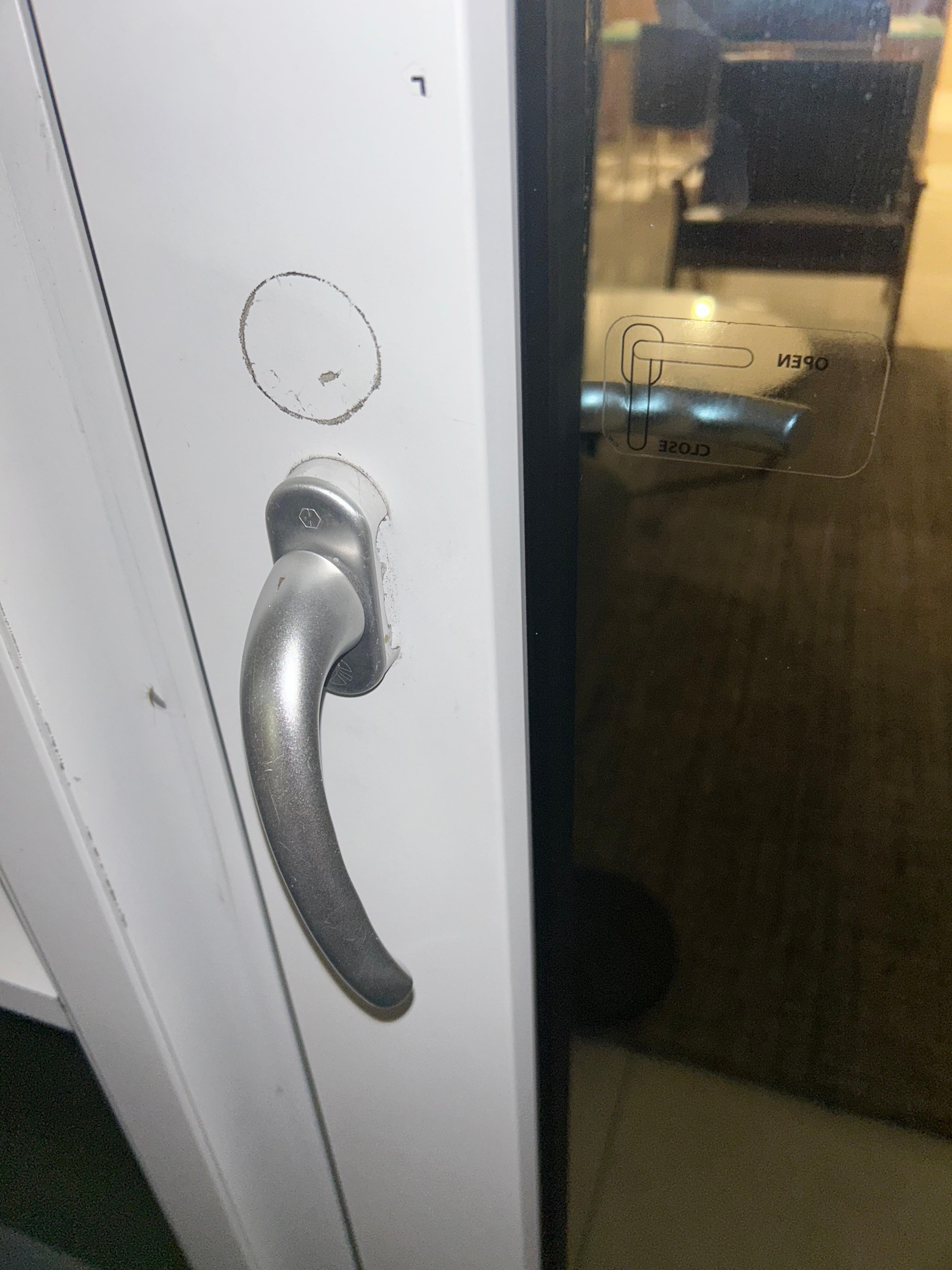 Door handle broken 
