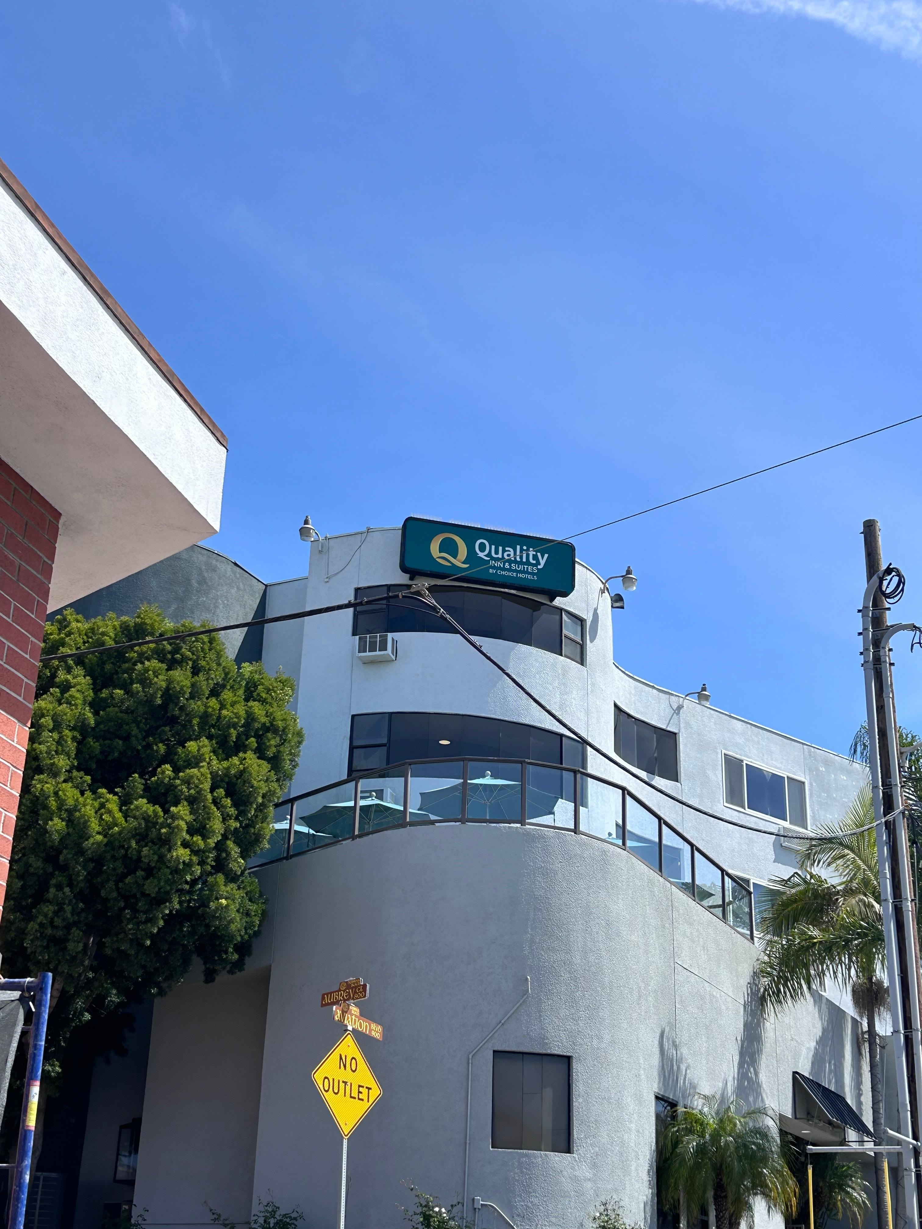 See the breakfast spot, up high and outdoors