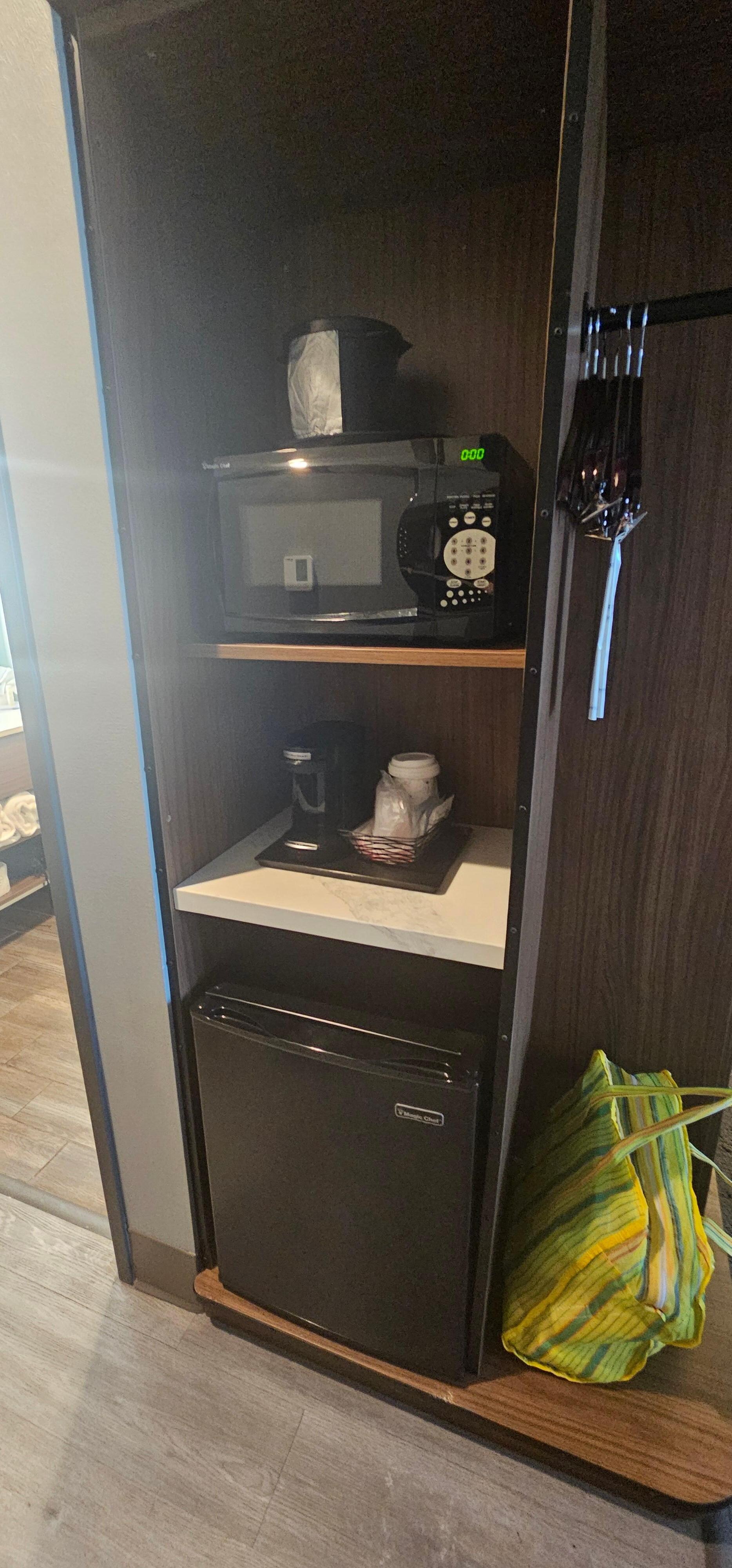 Microwave,Mini Refrigerator,coffee machine,Ice bucket