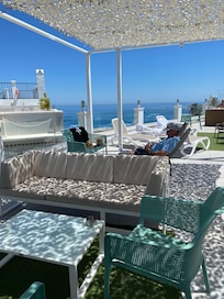 Roof top terrace
