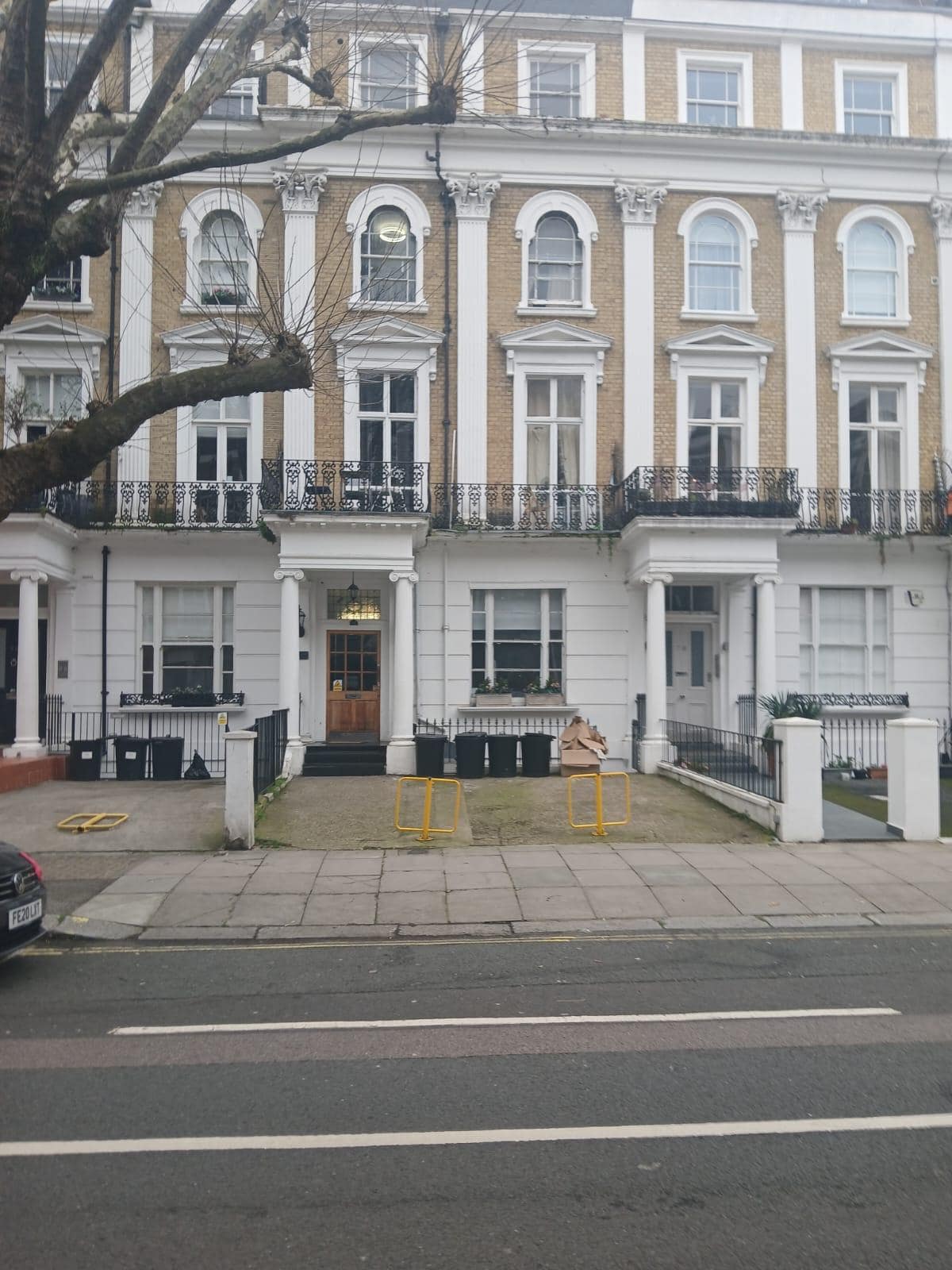 No signage above door. Taxi reluctant to drop us off, bc 3 of us, 2 using canes, and lots of bags for book sale