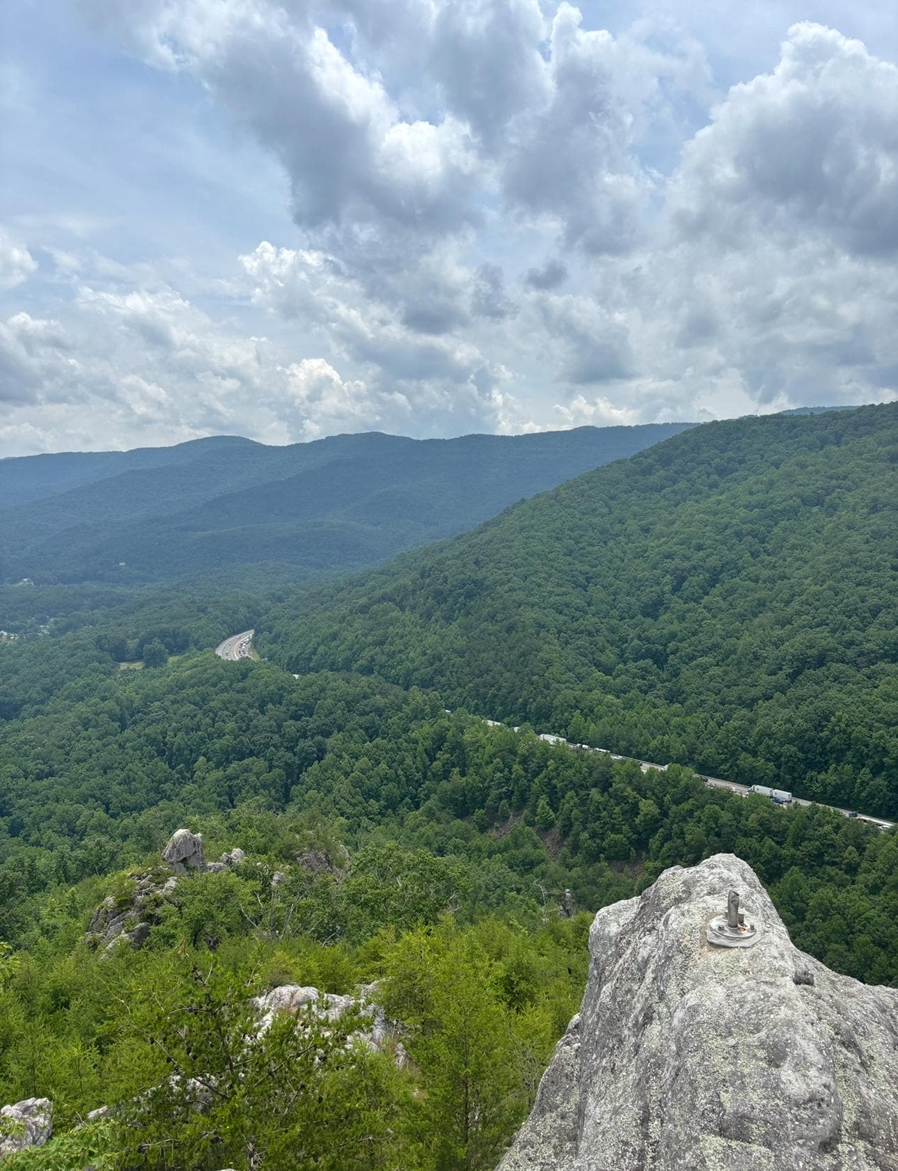 Hiking Devils Race Track