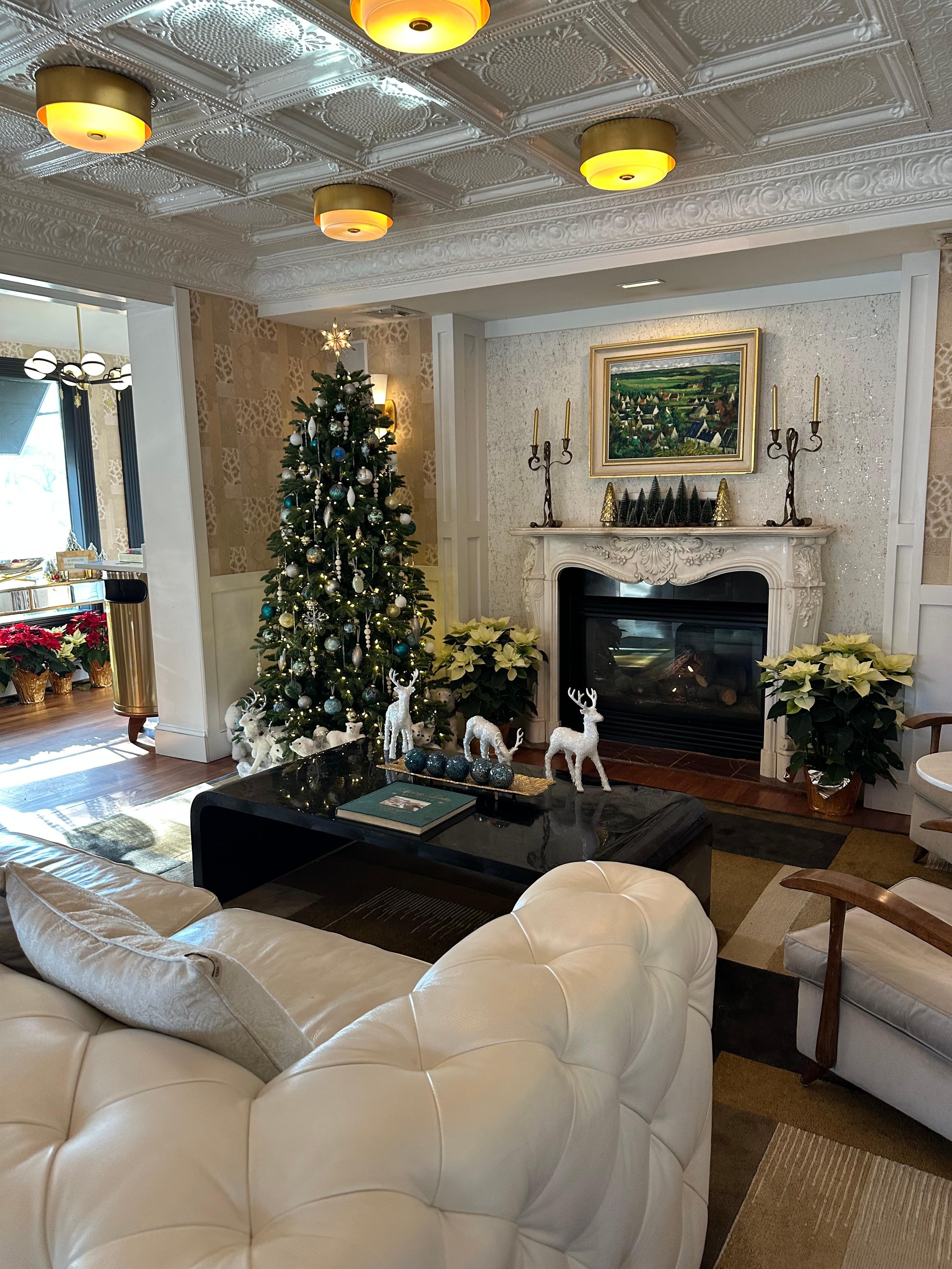 Lobby and sitting room. 
