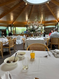 Breakfast Room