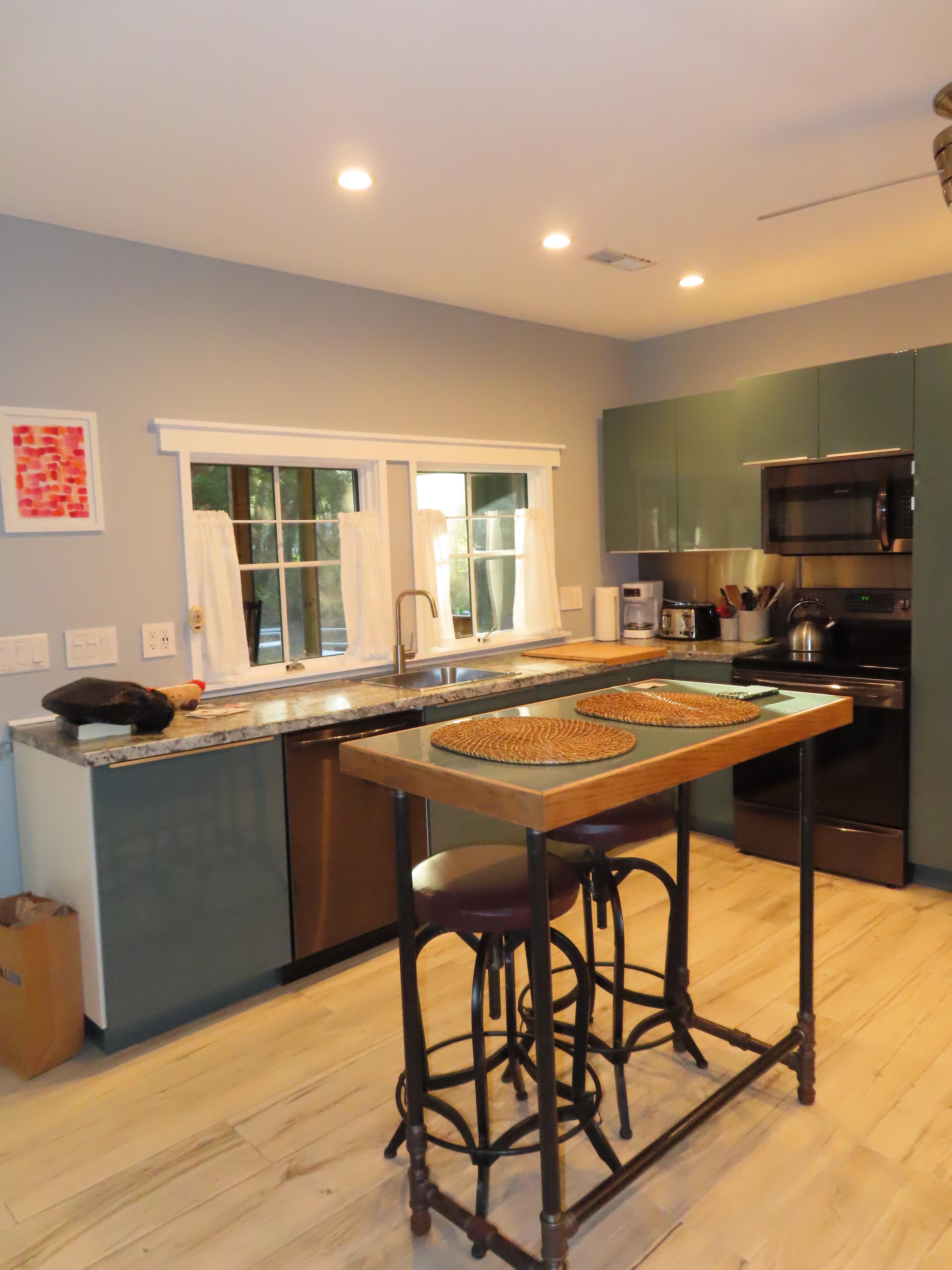 cute stools with table, I ate outside most of the time. 