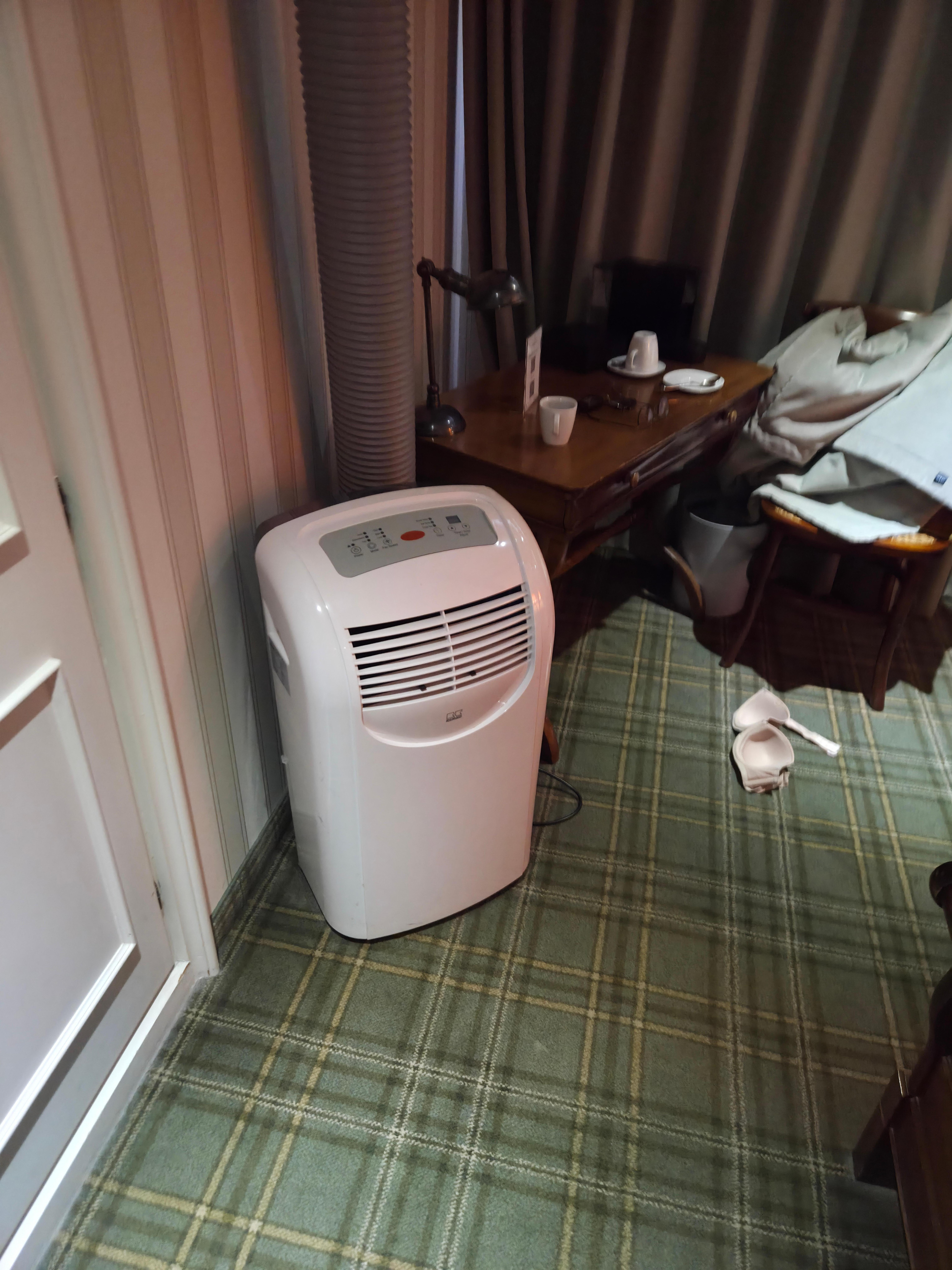 dette monstrum af AC