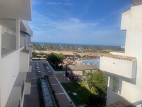 Esto es la vista desde la terraza de mi habitación con vistas al Mar.