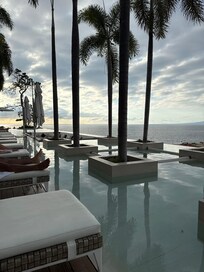 Rooftop pool where there was always a seat