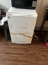 The replacement refrigerator