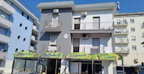 fronte larga hotel