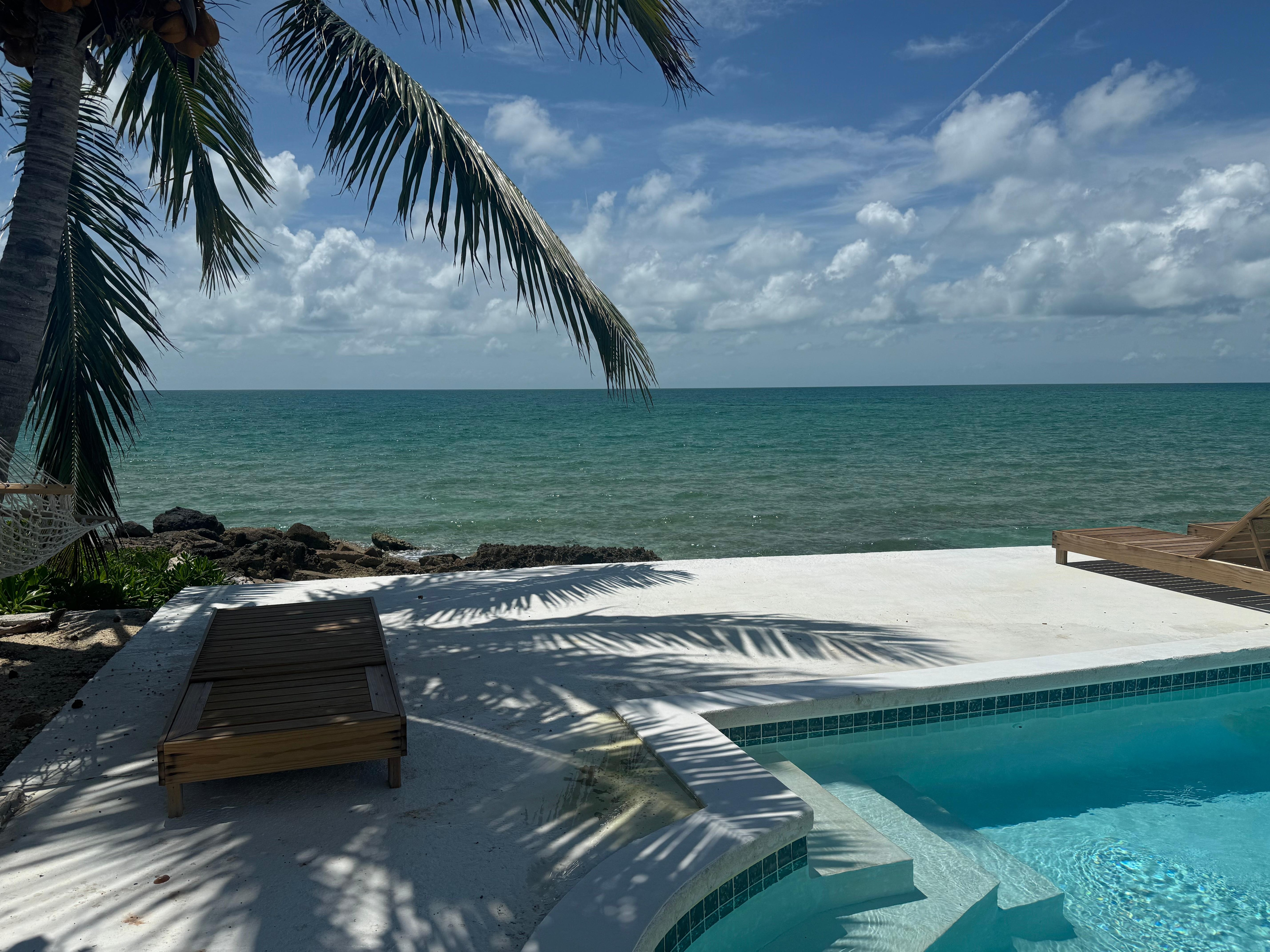 Pool access next door 