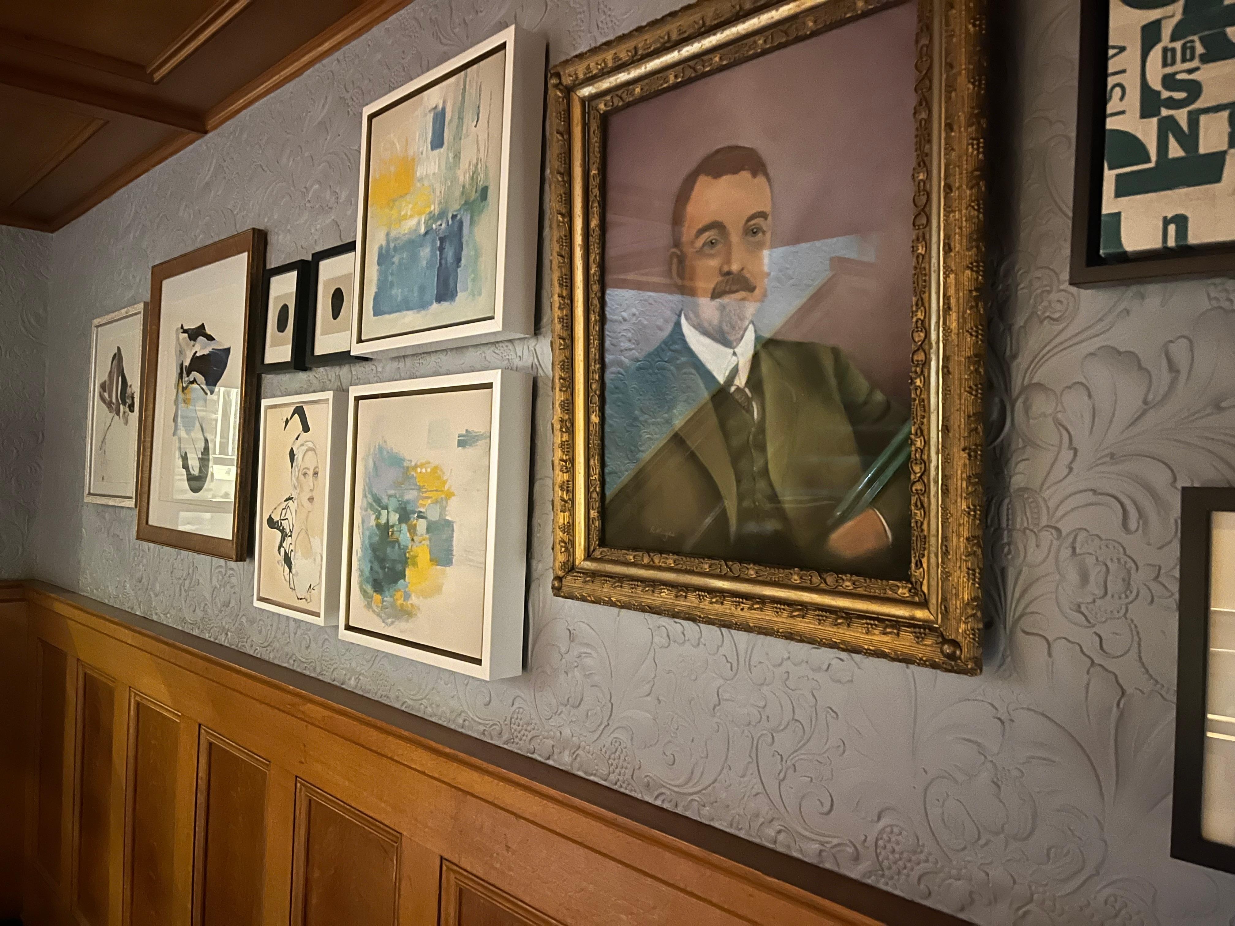 A gallery in one of the halls.