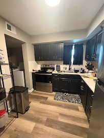 I enjoyed making breakfast here everything I needed was on the storage rack and the home had spices in the cabinet!