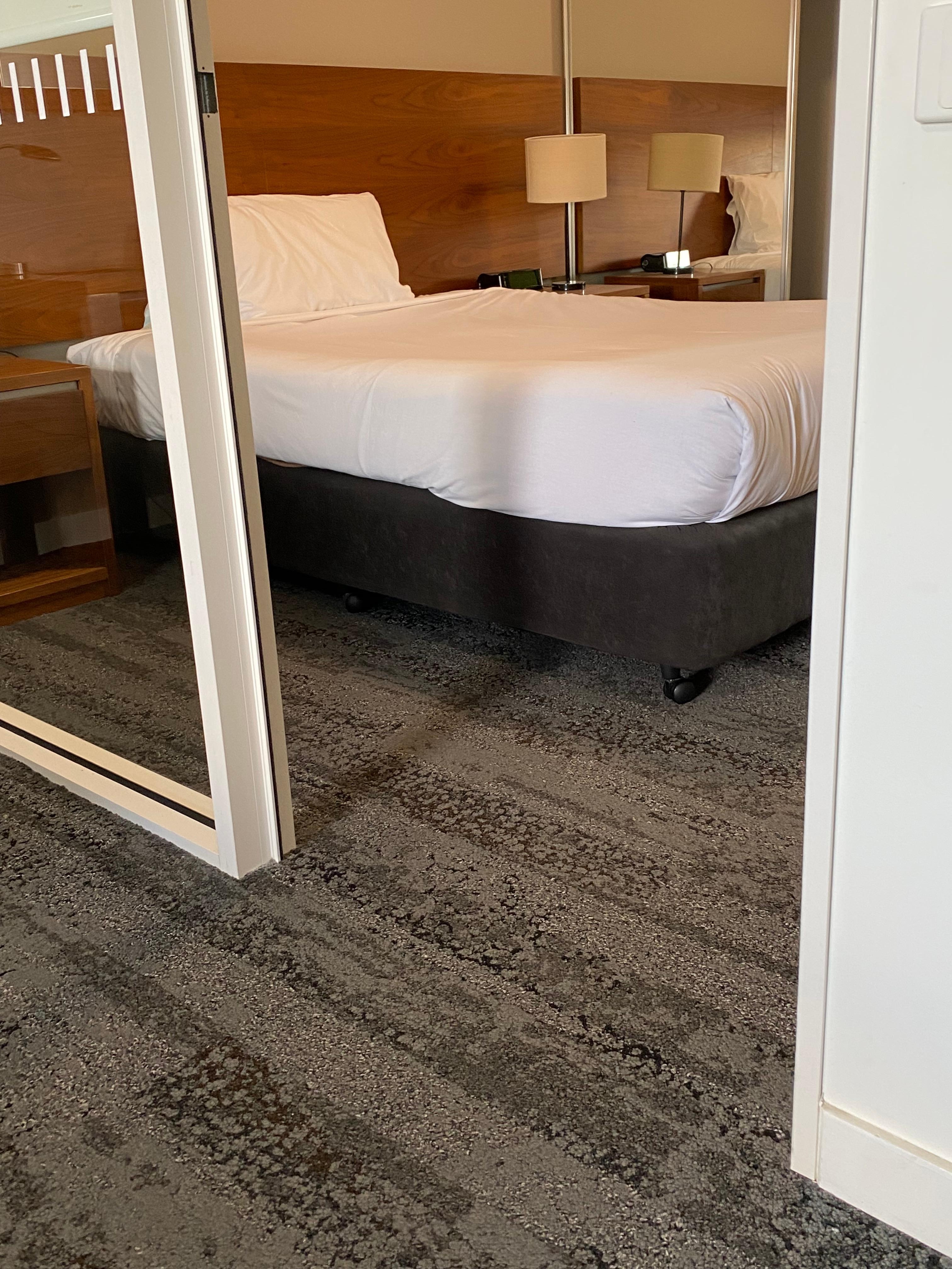 Sagging mattress, needs replacing 