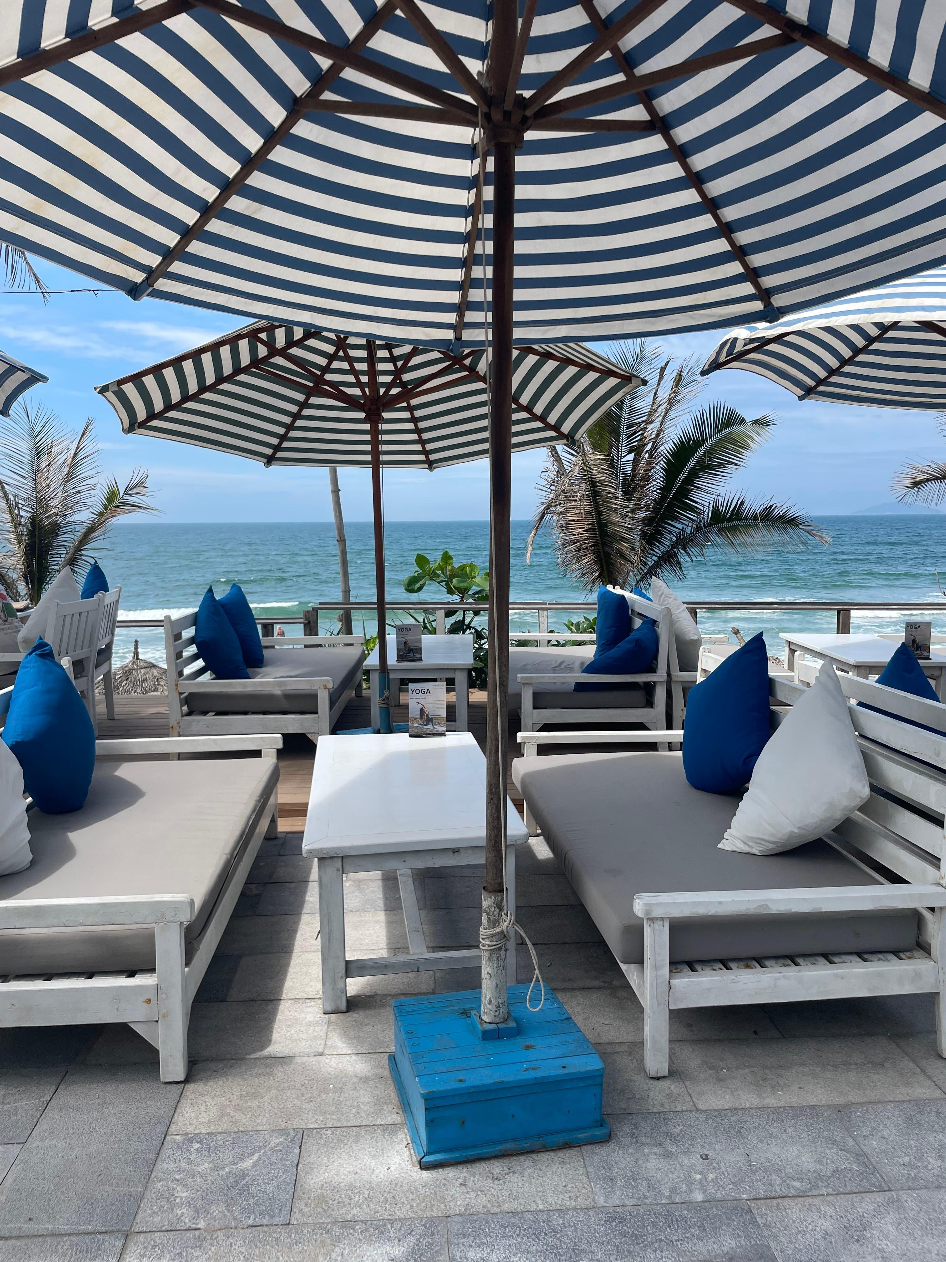 Beach Club 