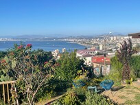 Spectacular view of the city and the bay