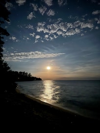 Full moon, view from the beach!