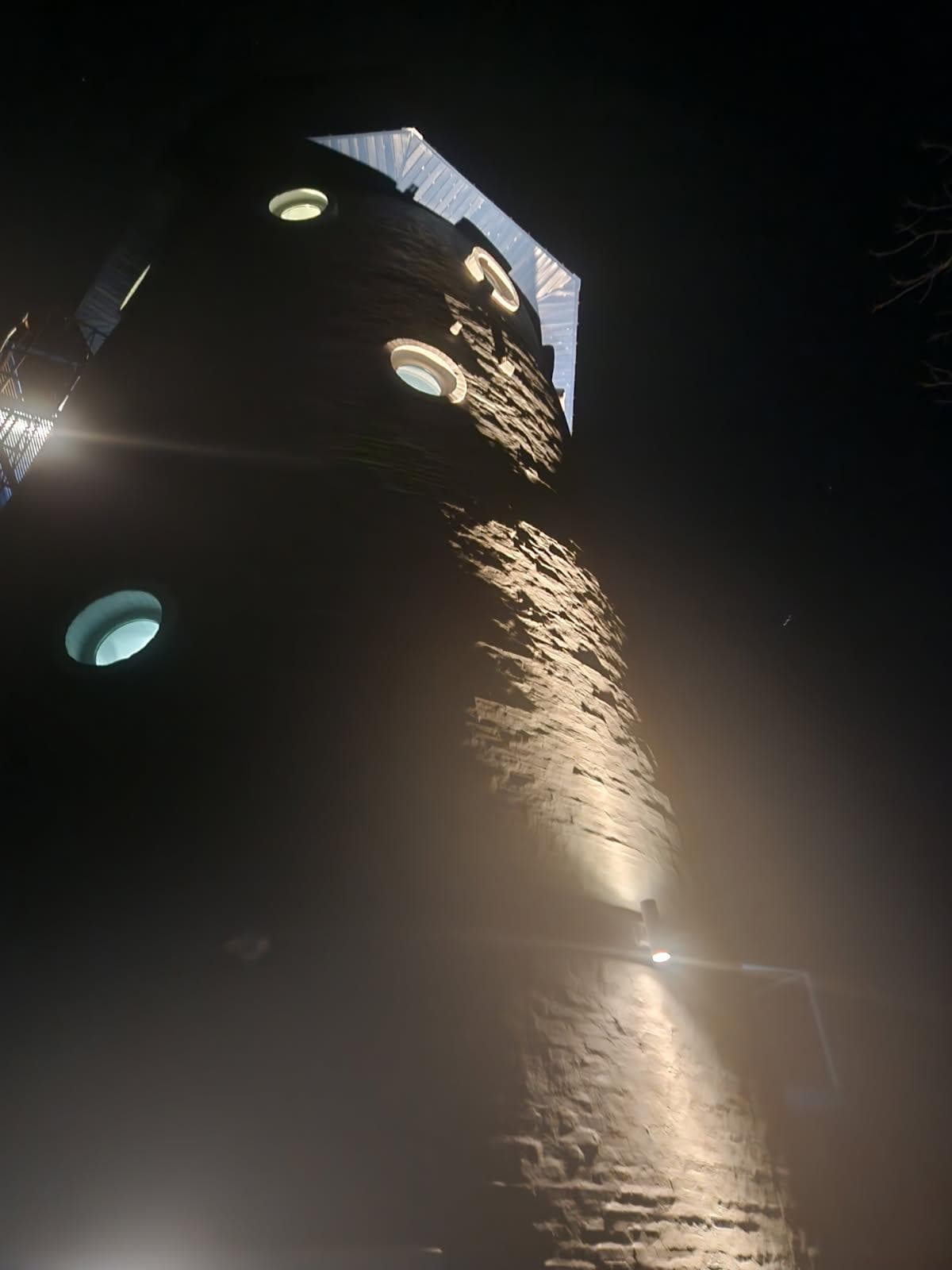 Looking up from the second story deck. Great view of the stars.