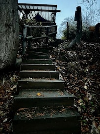 Crazy steps to the river. Definitely hang on!