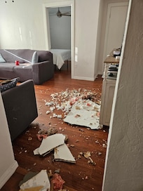 This is how floor looked when i leaned into the entryway.