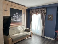 Murphy bed