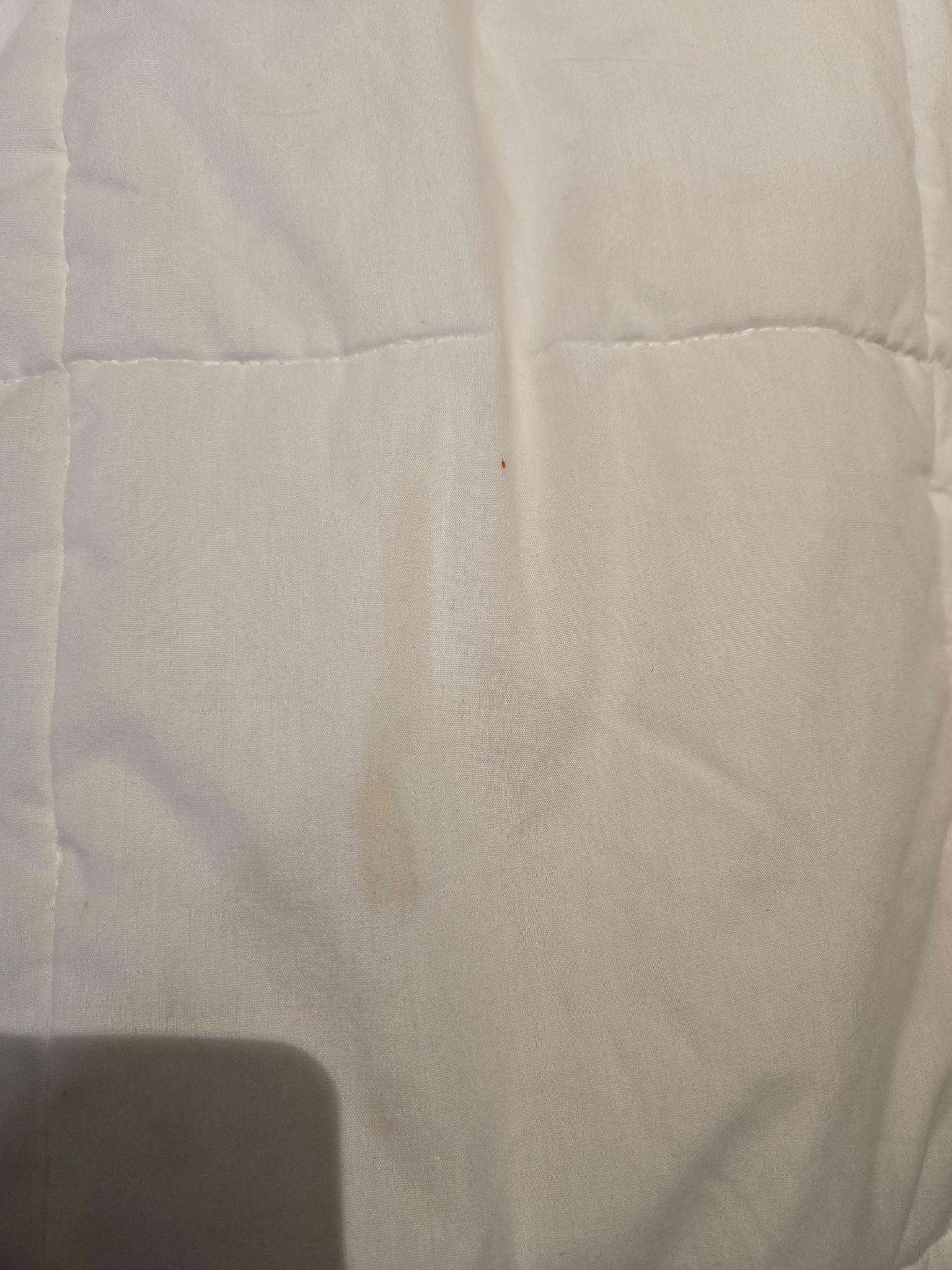 Stains on the bed sheets! 