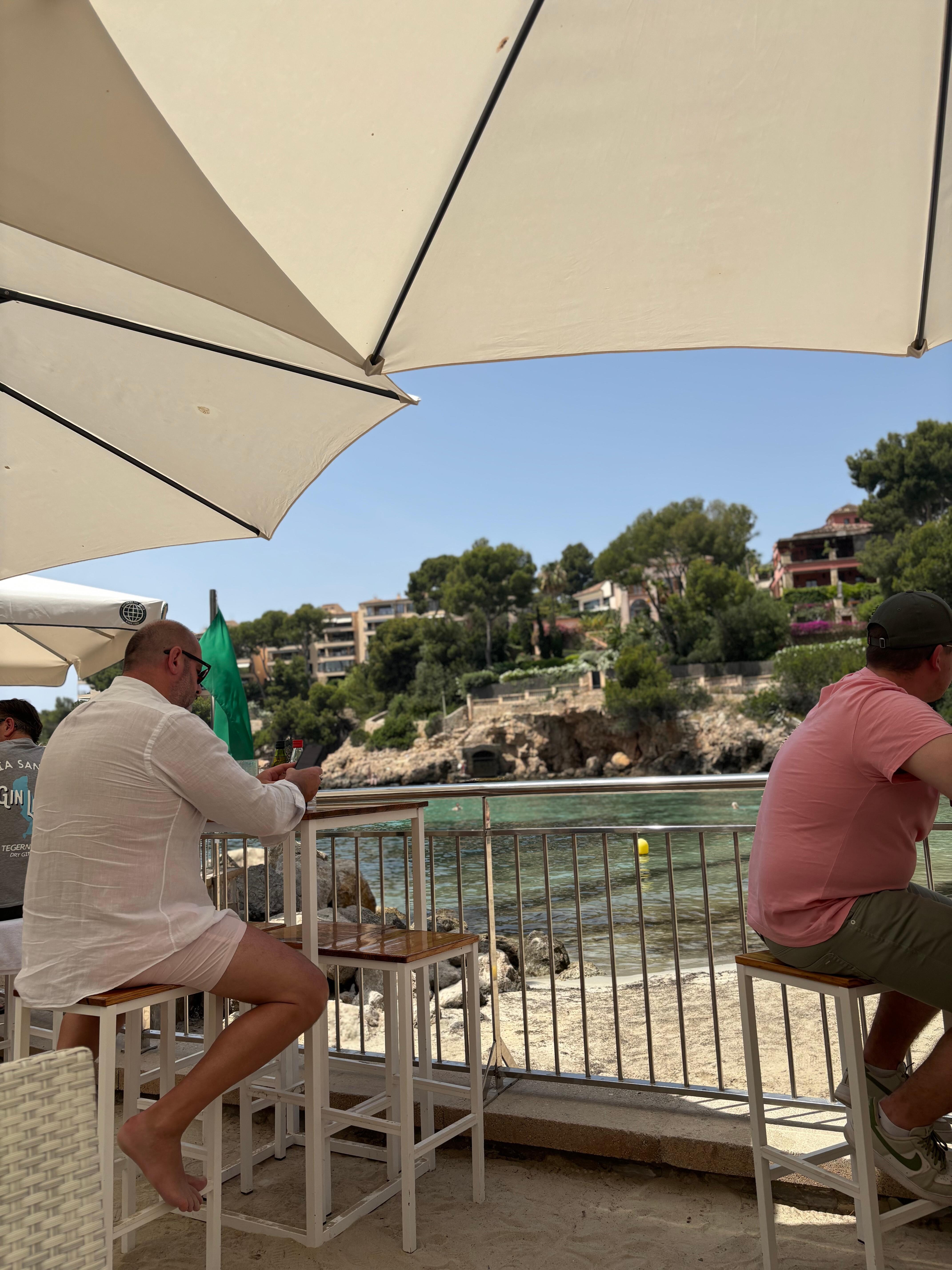 Beach bar 