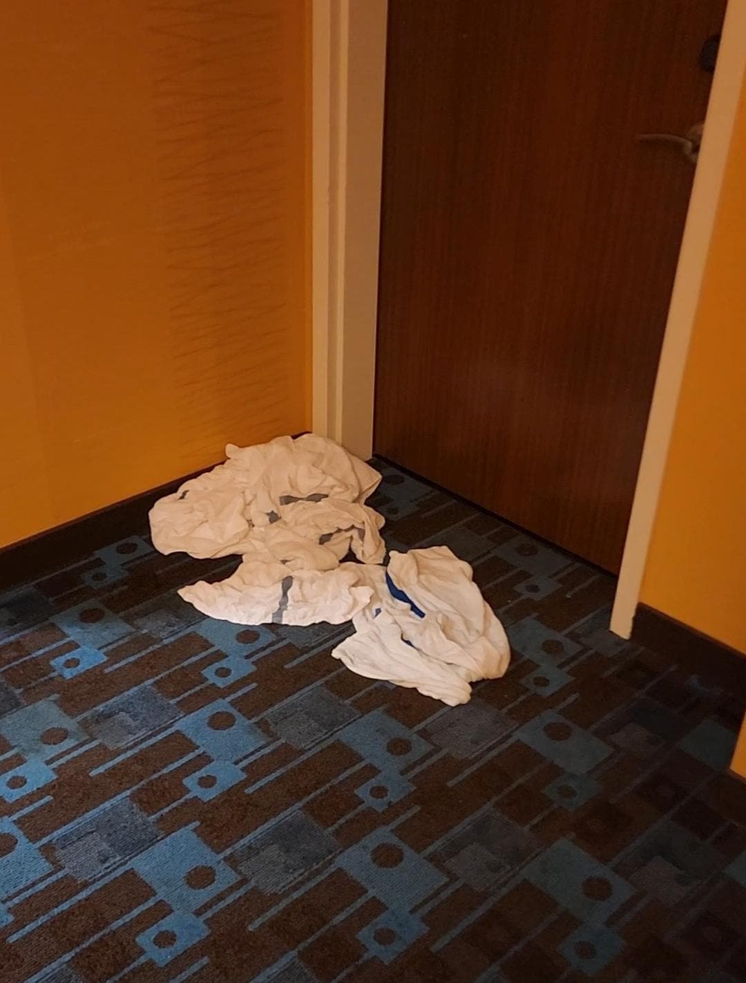 one of the piles of wet towels that were there when we checked in and still there when we left