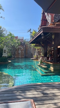 Swimming pool bar (main)