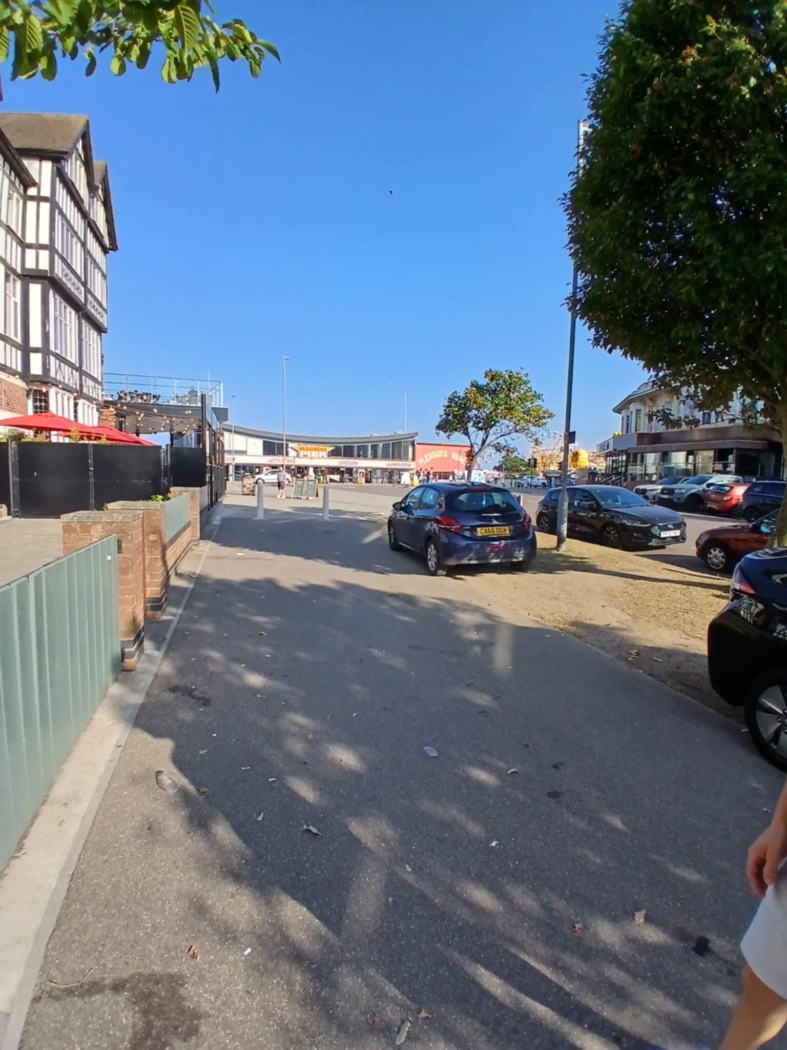 Great location a stones throw from skegness pier 