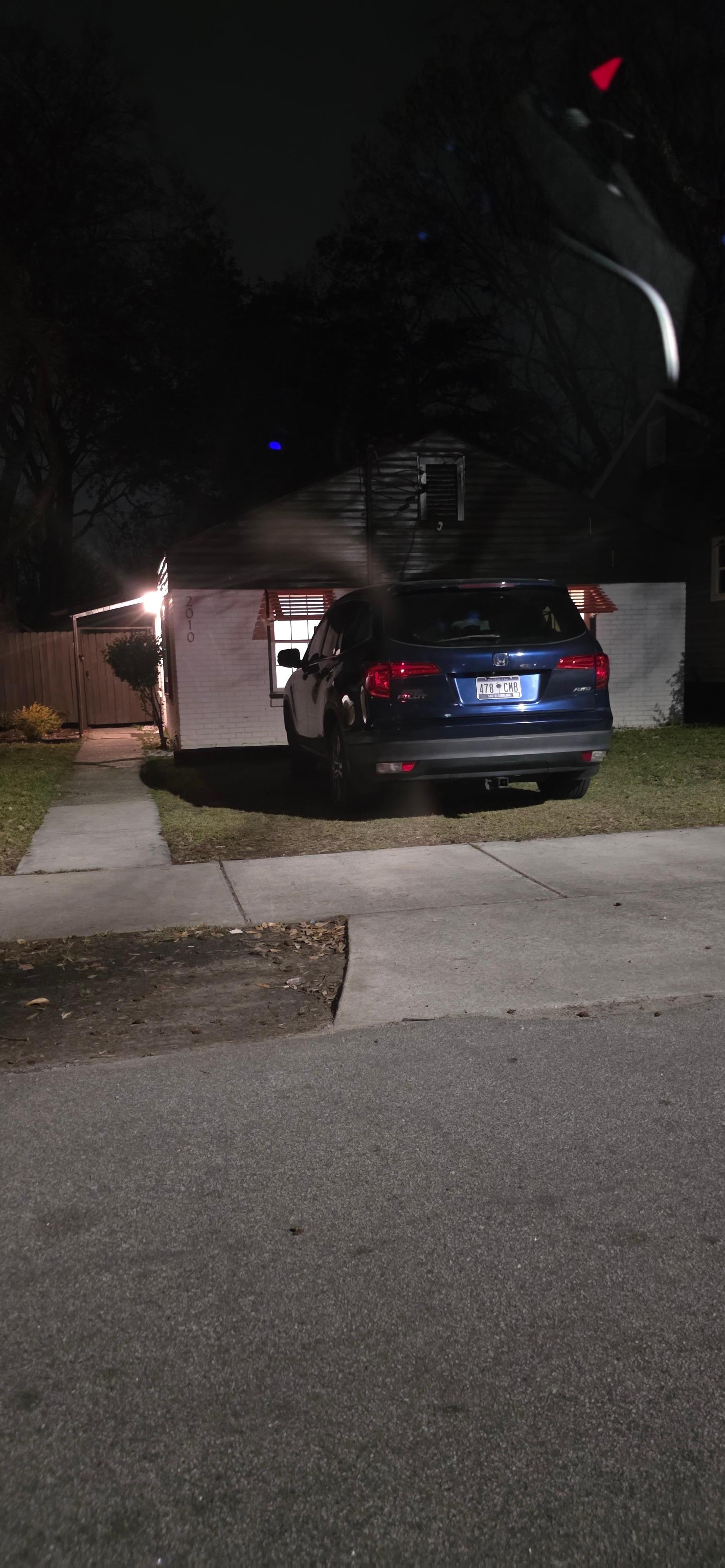 Photo of the car in the driveway when we arrived at 8pm 