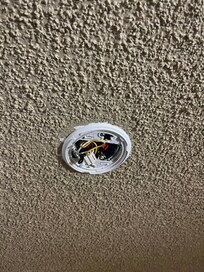 No smoke alarm